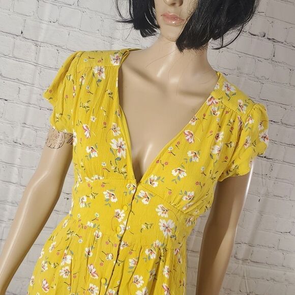 Urban Romantics Goldenrod Floral Print Plunge Neck Elastic Waist Spring Dress - Picture 4 of 15